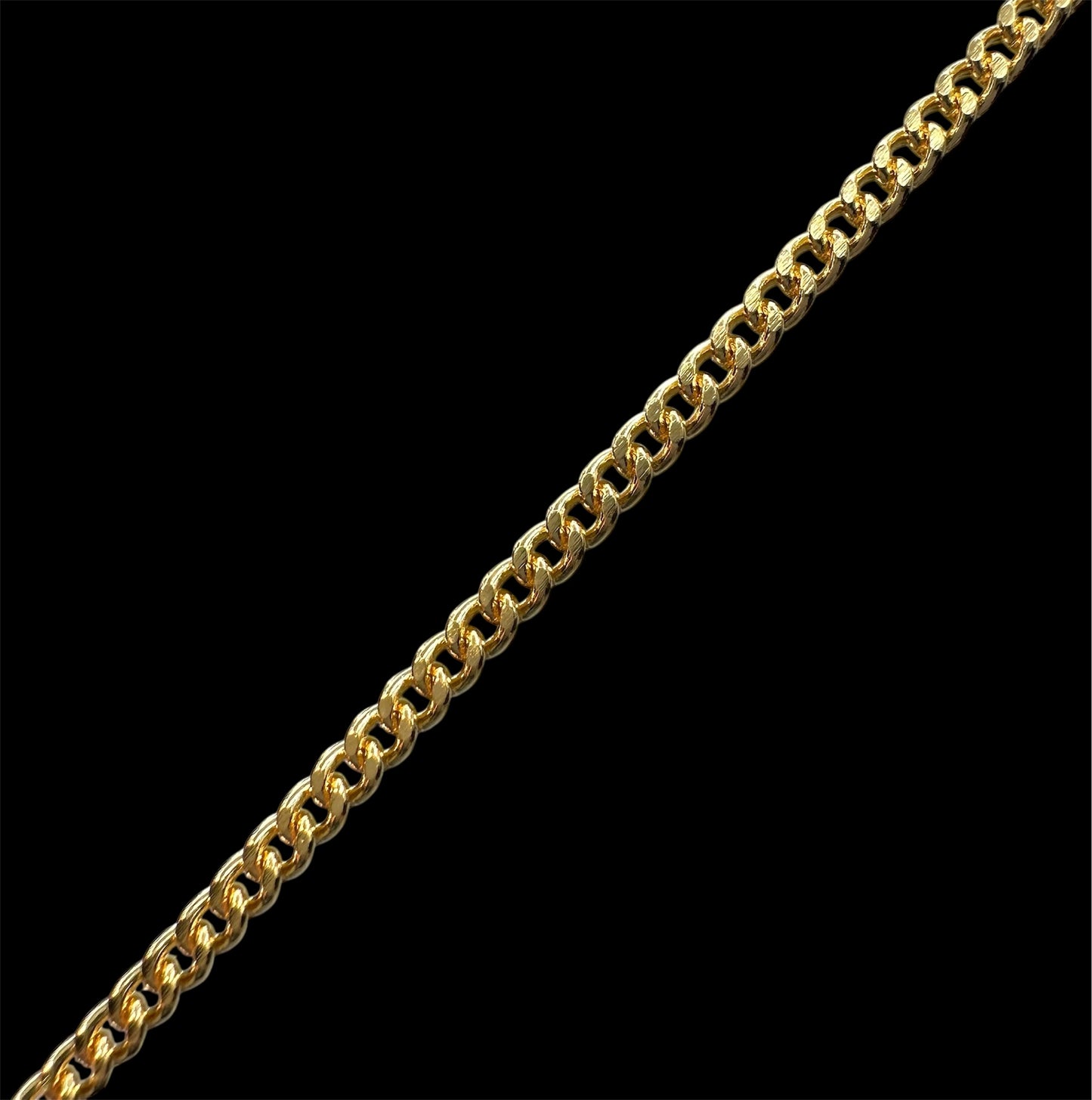 Curb chain 2mm - Gold