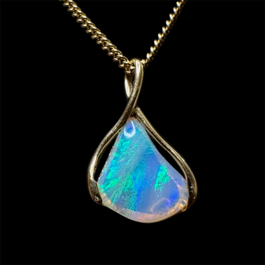 18ct Gold Solid Opal Pendant