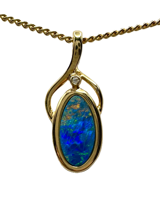 14ct Gold Doublet Opal Pendant